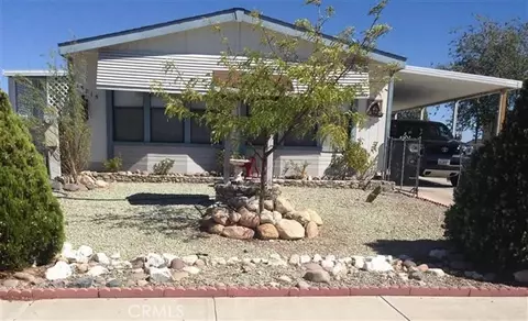 13815 Victoria Dr, Victorville, CA 92395