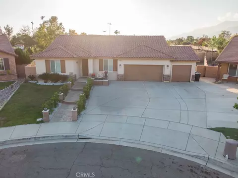 1388 Nicholas Ct, Rialto, CA 92377