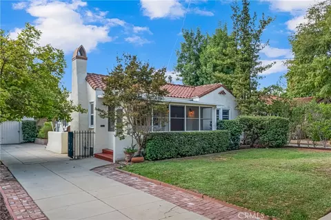 2666 San Marcos Dr, Pasadena, CA 91107