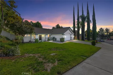 7691 Highland Grove Ct, Highland, CA 92346