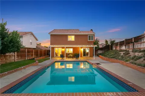 39780 Oak Cliff Dr, Temecula, CA 92591