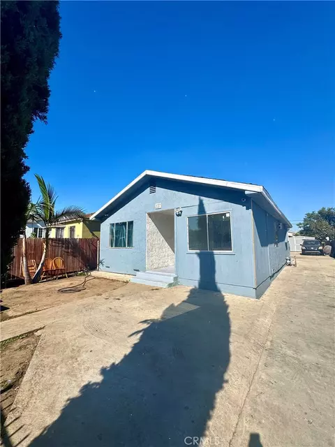 227 E 111th St, Los Angeles, CA 90061