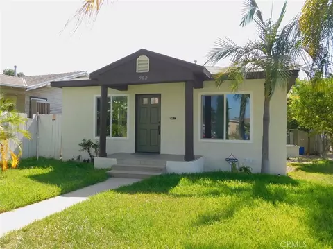902 E 6th St, Pomona, CA 91766