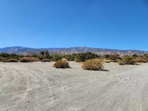 12 Cambria Rd, Pinon Hills, CA 92372