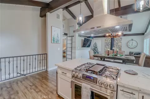 Kitchen - 26669 State Highway 189, Twin Peaks, CA 92391 photo 7 of 8