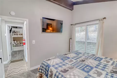 Bedroom - 26669 State Highway 189, Twin Peaks, CA 92391 photo 4 of 8