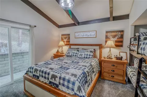 Bedroom - 26669 State Highway 189, Twin Peaks, CA 92391 photo 1 of 8
