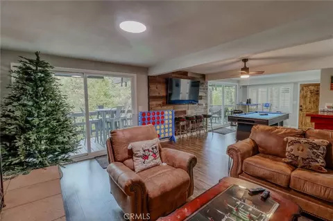 Living - 26669 State Highway 189, Twin Peaks, CA 92391 photo 6 of 6