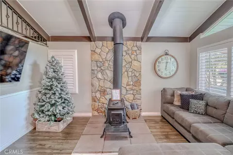Living - 26669 State Highway 189, Twin Peaks, CA 92391 photo 2 of 6