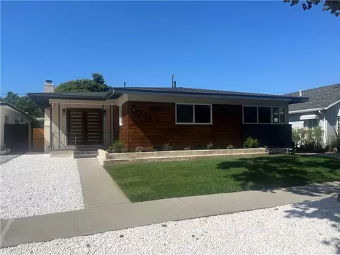 2729 N Studebaker, Long Beach, CA 90815