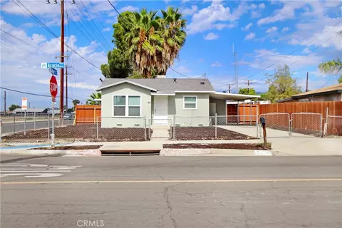 424 W Acacia Ave, Hemet, CA 92543