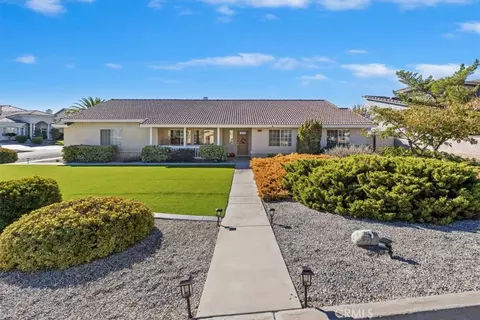 18065 Pebble Bch, Victorville, CA 92395