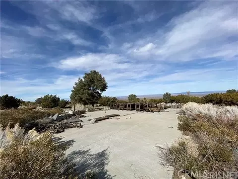 0 Vac Vic Pines 260 #STE 49, Llano, CA 93544