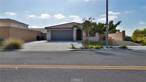 6340 Glenwood Springs Dr, Jurupa Valley, CA 92509
