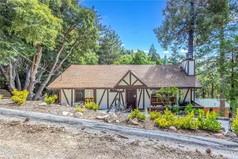 30919 All View Dr, Running Springs, CA 92382