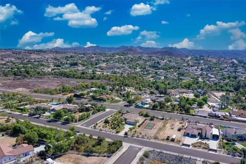 View/Area - 17715 Timberview, Riverside, CA 92504 photo 11 of 11