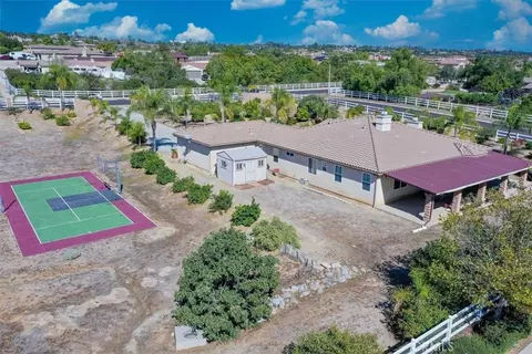 View/Area - 17715 Timberview, Riverside, CA 92504 photo 9 of 11