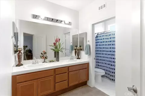 Bath - 17715 Timberview, Riverside, CA 92504 photo 7 of 7