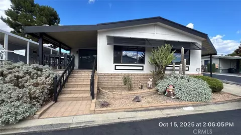 1300 W Menlo #59, Hemet, CA 92543