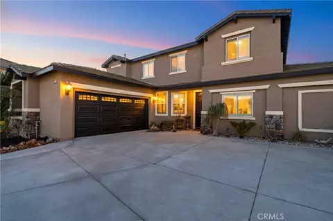 12377 Columbia Ln, Eastvale, CA 91752