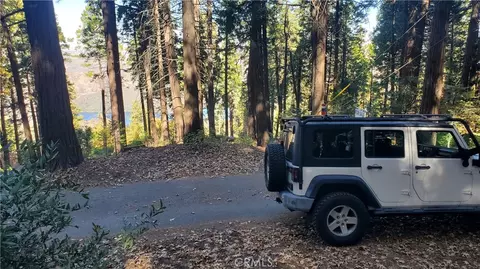 26 Peak Cir, Crestline, CA 92322 photo 33