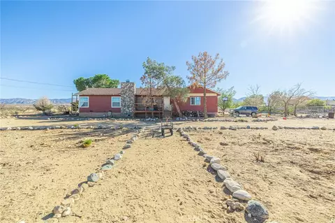 33600 172nd E, Llano, CA 93544