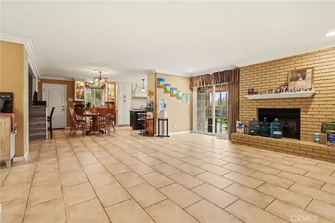 Living - 23457 Currier Dr, Tracy, CA 95304 photo 2 of 3