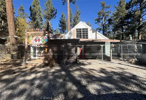 321 E Country Clb, Big Bear City, CA 92314