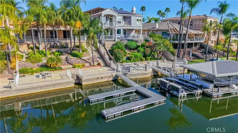 22443 Whirlaway Ct, Canyon Lake, CA 92587