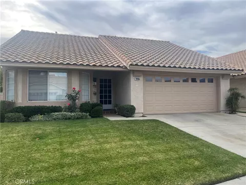 637 Torrey Pines Rd, Banning, CA 92220