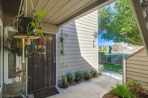 1059 Shadowridge Dr #1, Vista, CA 92081