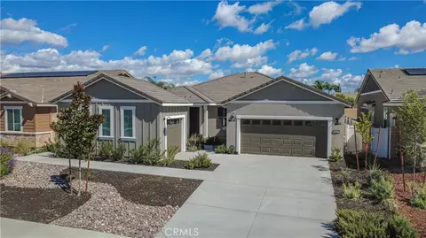 30540 Oak Summit Dr, Menifee, CA 92584