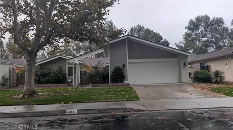 614 Via La Paloma, Riverside, CA 92507