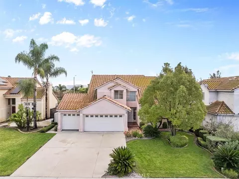 8748 Mesa Oak Dr, Riverside, CA 92508