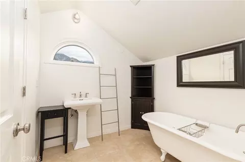 Bath - 39287 Pine St, Yucaipa, CA 92399 photo 6 of 6