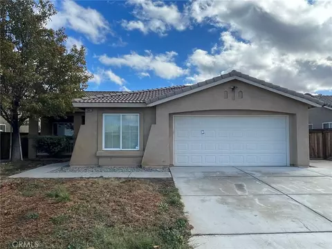 13661 Breckenridge Ln, Victorville, CA 92392
