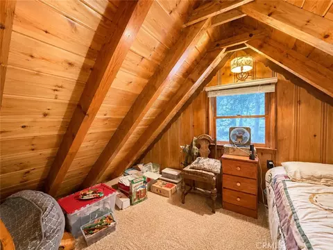Bedroom - 65807 N Boa Dr, Crestline, CA 92325 photo 1 of 5