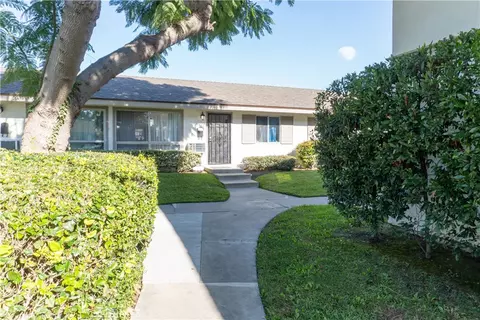 14802 Newport Ave #2B, Tustin, CA 92780
