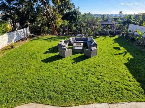 1376 Darwin Dr, Oceanside, CA 92056 photo 4