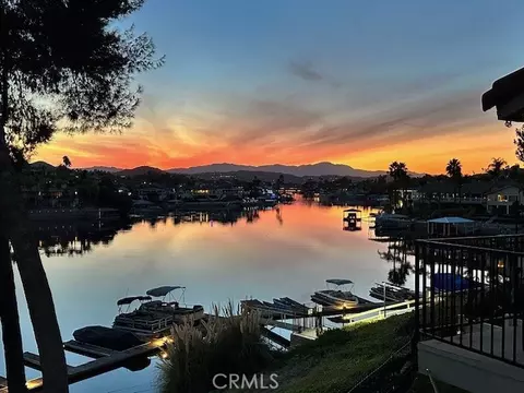 24319 N Canyon Lake Dr N #6, Canyon Lake, CA 92587