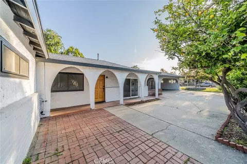 932 S Bon View Ave, Ontario, CA 91761