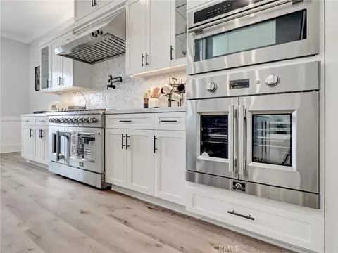 Kitchen - 35876 Wildwood Crest Dr, Yucaipa, CA 92399 photo 3 of 4