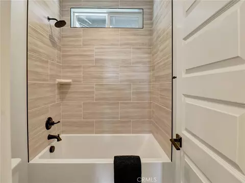 Bath - 35876 Wildwood Crest Dr, Yucaipa, CA 92399 photo 2 of 2