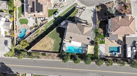 2634 Old Windmill Ct, Riverside, CA 92503