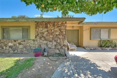 Exterior - 5737 Riverside Ave, Rialto, CA 92377 photo 2 of 6