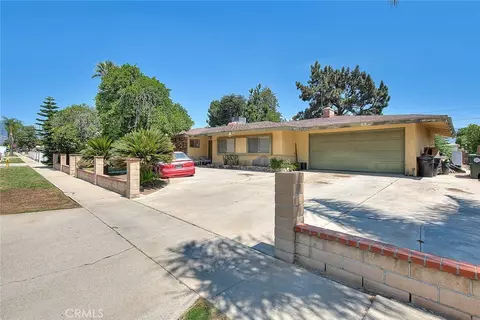 Exterior - 5737 Riverside Ave, Rialto, CA 92377 photo 5 of 6