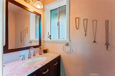 Bath - 337 Wylerhorn, Crestline, CA 92325 photo 3 of 4