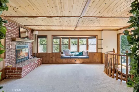 Living - 337 Wylerhorn, Crestline, CA 92325 photo 2 of 6