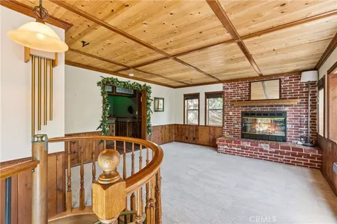 Living - 337 Wylerhorn, Crestline, CA 92325 photo 5 of 6