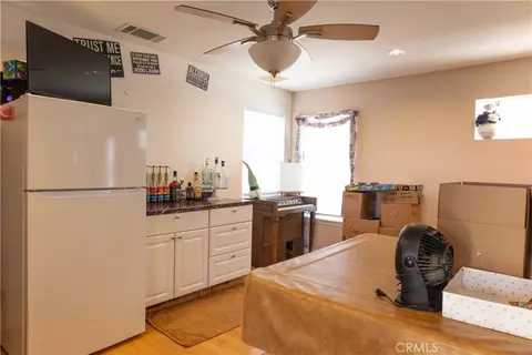 Entry Way - 15078 Cactus, Hesperia, CA 92345 photo 6 of 8